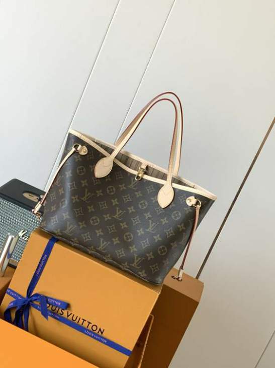 Picture of Louis Vuitton Handbags _SKUfw232395031fw